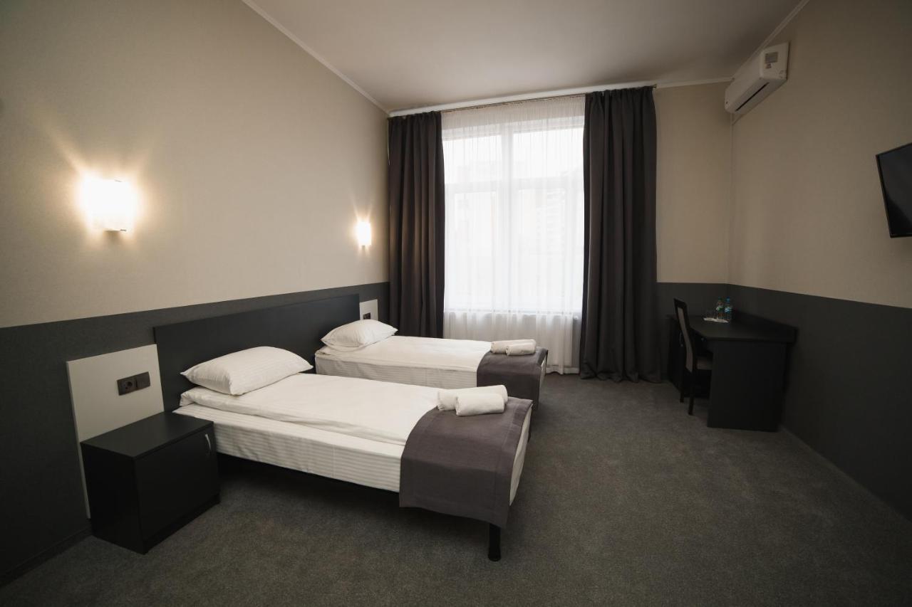 Golden Ring Hotel Ternopil Exterior photo